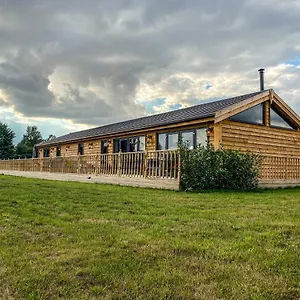 https://immaculate-4-bed-private-luxury-lodge-near-york.yorkshirehotels.net